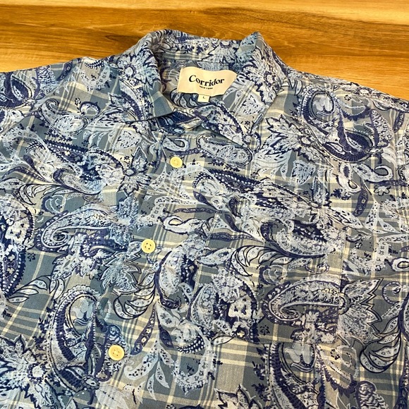 Corridor New York Shirt Mens Large Blue Paisley Plaid Short Sleeve Cotton